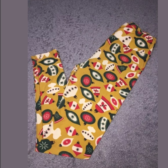 LuLaRoe Pants - Lularoe Vintage Ornaments Leggings Size OS RARE